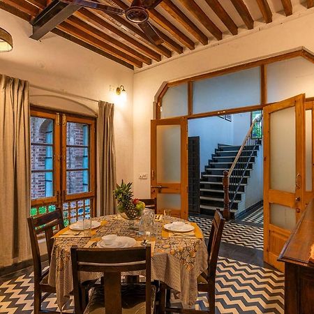 Stayvista'S Peepal Haveli - Rustic Kothi With Terrace, Breathtaking View & Bonfire Narainpur  Eksteriør billede