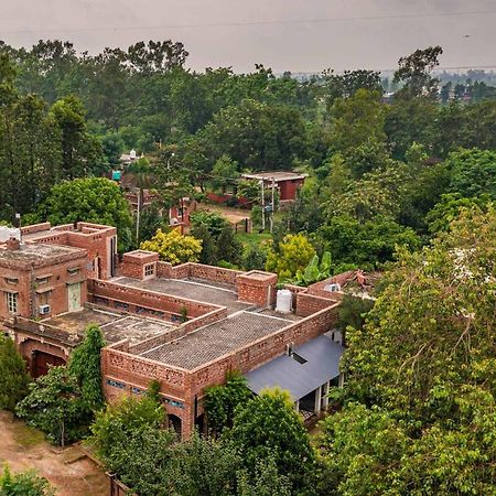 Stayvista'S Peepal Haveli - Rustic Kothi With Terrace, Breathtaking View & Bonfire Narainpur  Eksteriør billede