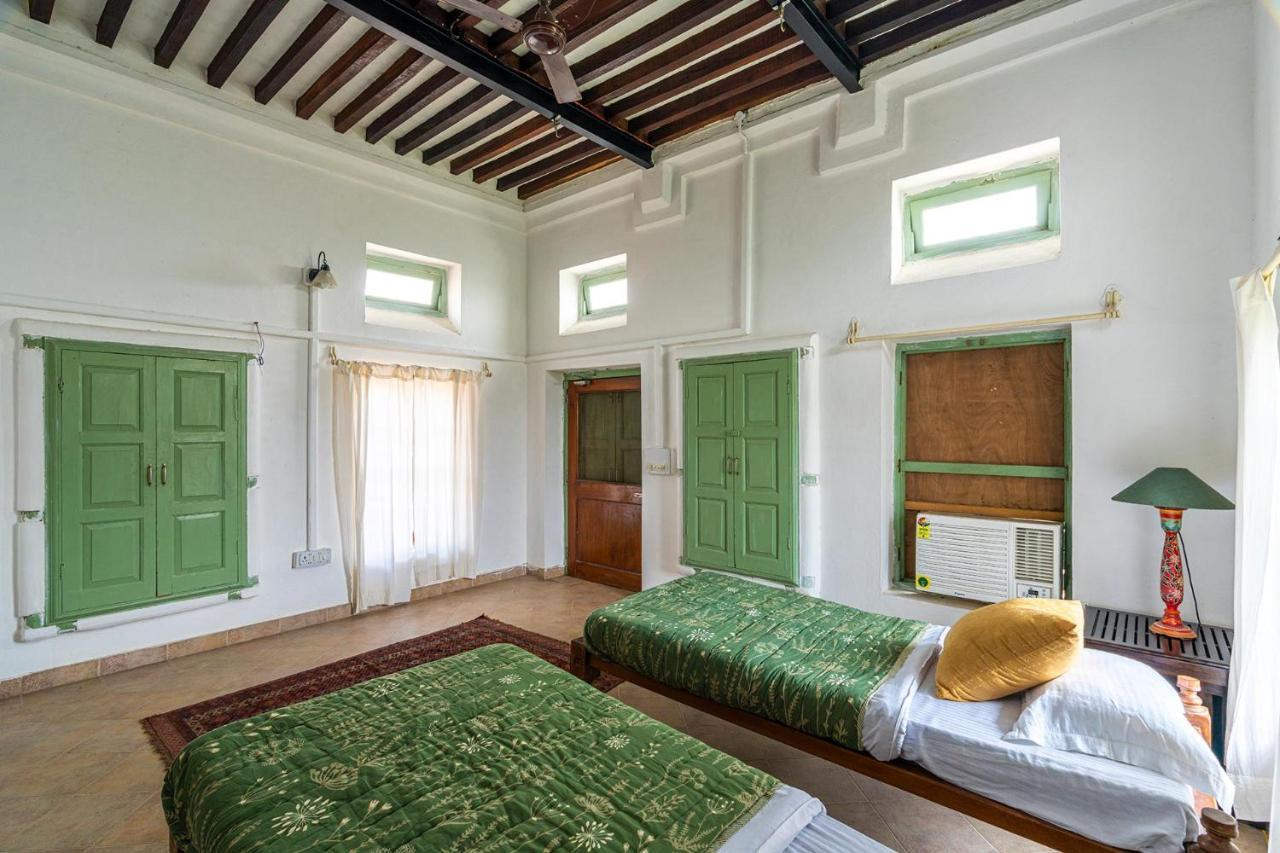 Stayvista'S Peepal Haveli - Rustic Kothi With Terrace, Breathtaking View & Bonfire Narainpur  Eksteriør billede