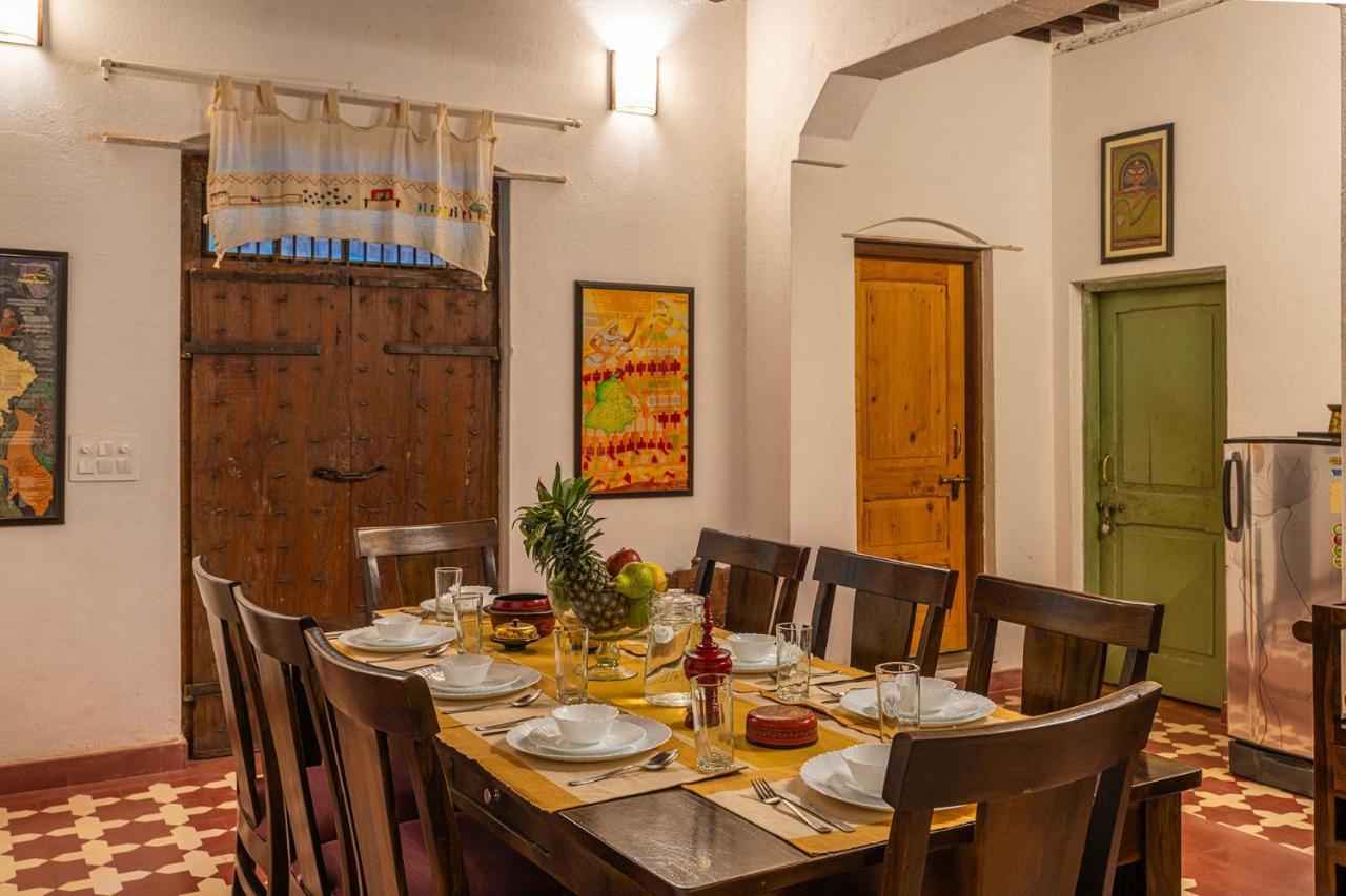 Stayvista'S Peepal Haveli - Rustic Kothi With Terrace, Breathtaking View & Bonfire Narainpur  Eksteriør billede